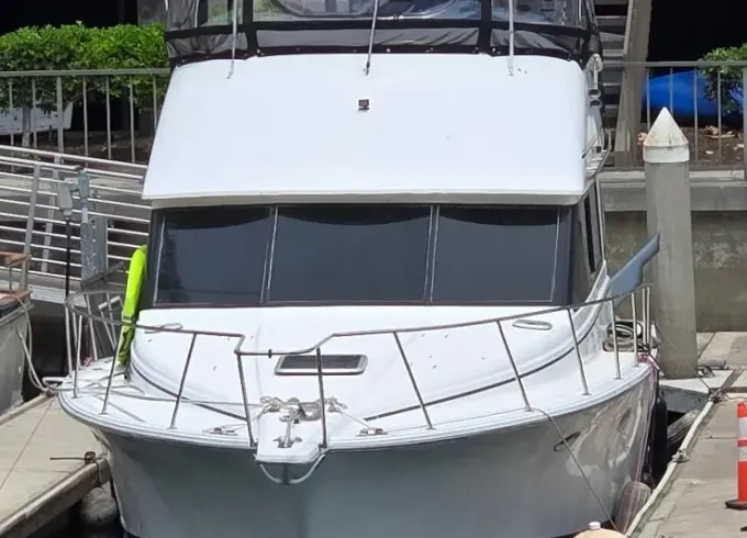 34' Catalina Islander Motor Yacht