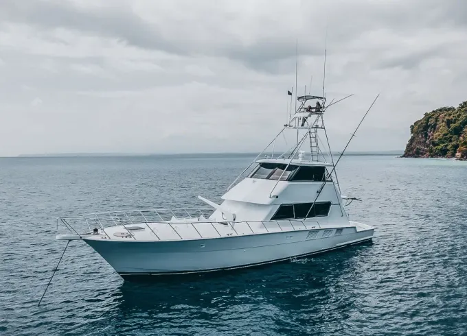 Hatteras Sportfisher 65ft Luxury Fishing Yacht for Charter in Jacó