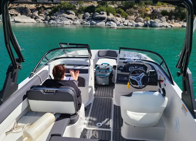 2022 Bayliner VR5 Open Bow for Single Day Rental
