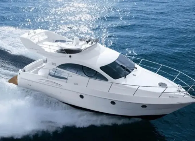 Luxury Azimut 39 Yacht Charter in Porto