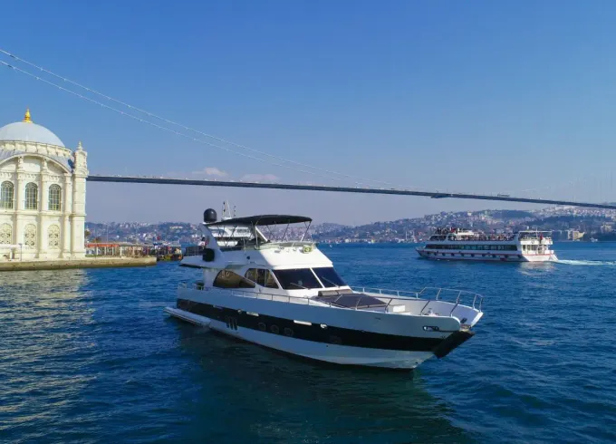 Luxury Yacht Charter for Daily in Istanbul