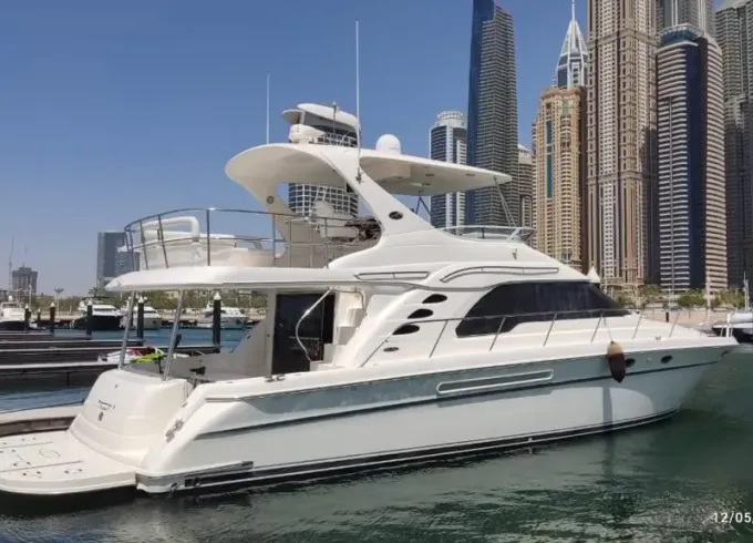 BEAUTIFUL 60FT YACHT IN DUBAI FOR BEST CRUISE