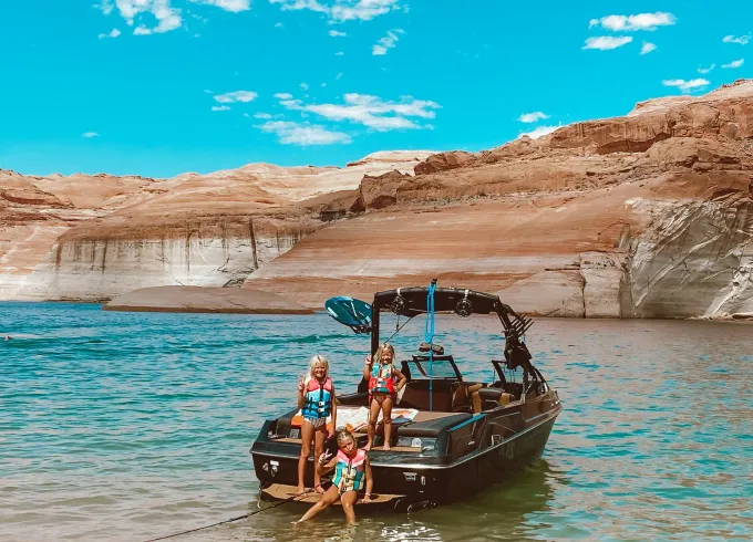 2022 Axis T23 Wake Surf Boat for rental in Page, Arizona