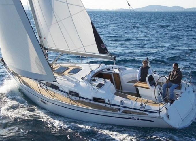 Skippered Bavaria 38 Charter