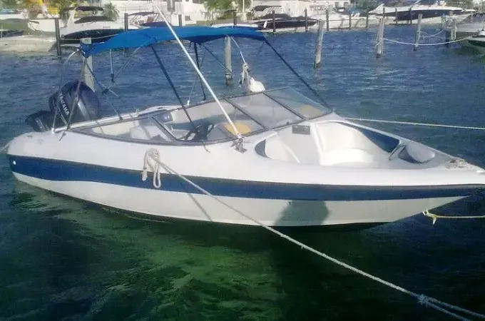 Rent the 25 Bowrider in Cancun #GMB25BOW