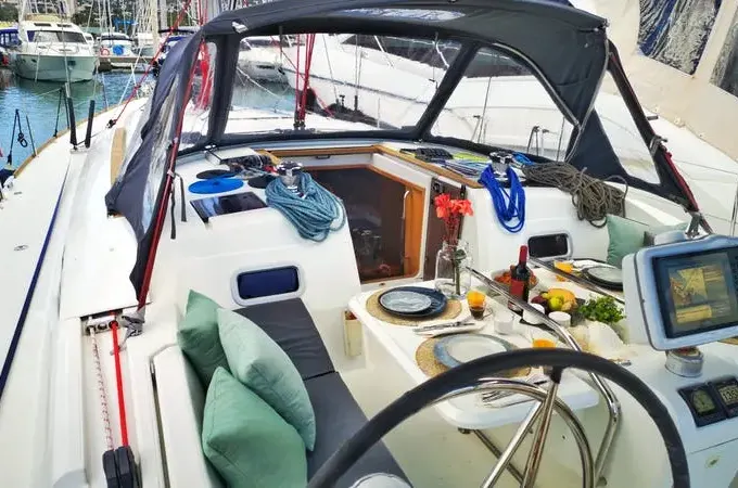 5 Cabin Jeaneau Sun Odyssey 509 Cruising Monohull in Dénia, Spain