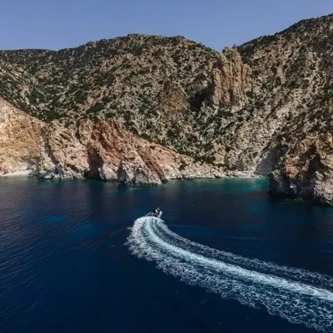 Boat Transfer Faros - Milos, Pollonia | 37ft RIBCO Twin Engine