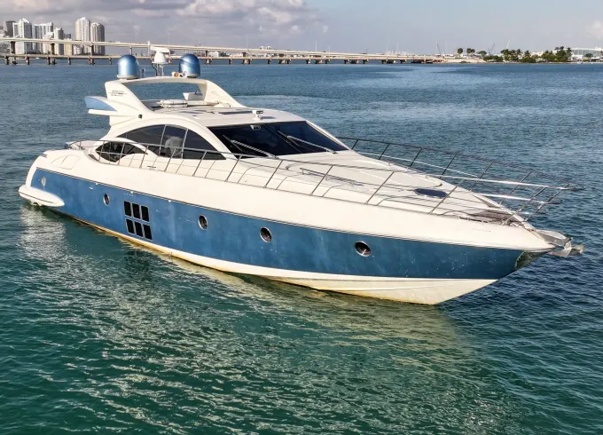 Enjoy Miami In 68ft Azimut