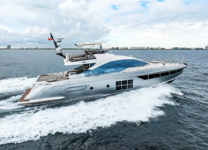Luxurious 72' Azimut: Tender and Water Toys serving South, FL