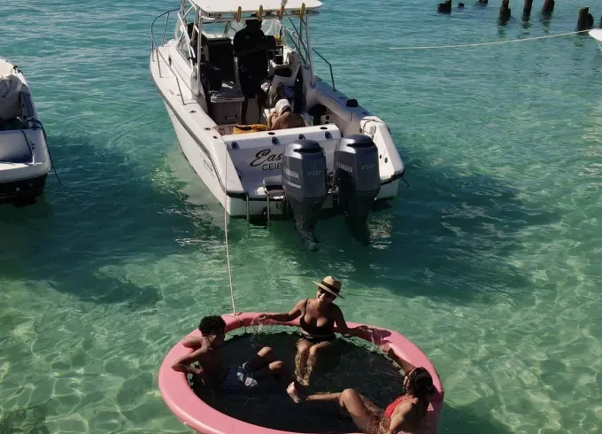 Boston Whaler 24 WalkAround/Visit Icacos/Palomino(All included)