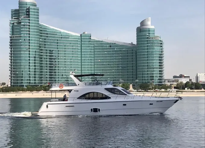 Large 75ft Party Yacht in Dubai Marina - Best Price for 30 Guests