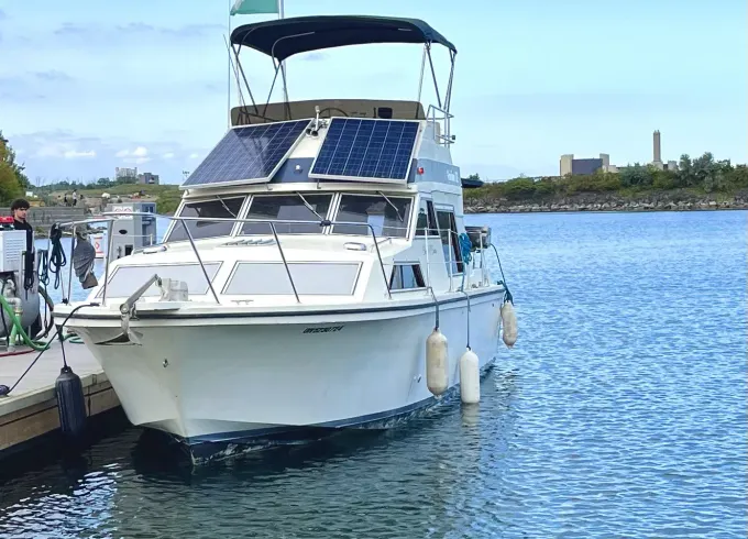 35’ Fairbanks Flybridge Yacht anywhere in the GTHA!