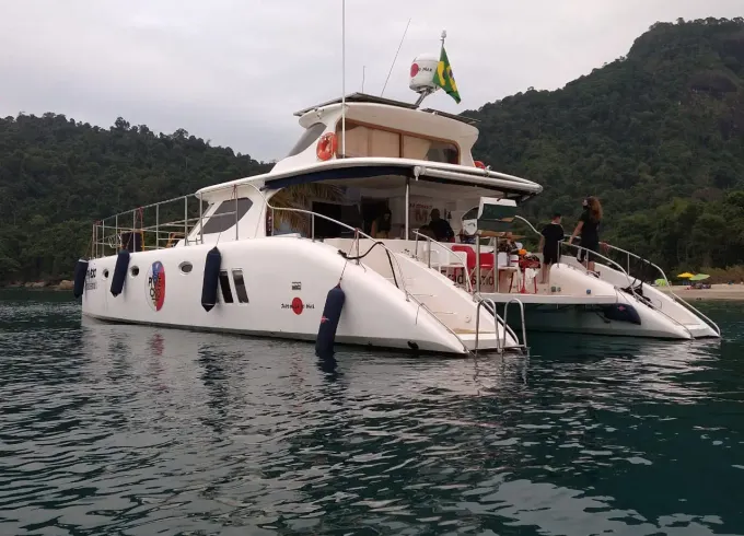 Experience Rio in Style with 46ft Catamaran Cruise for 38 people!