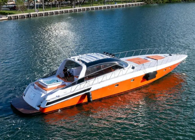 Enjoy Miami in 85ft Baia Pather with Jacuzzi
