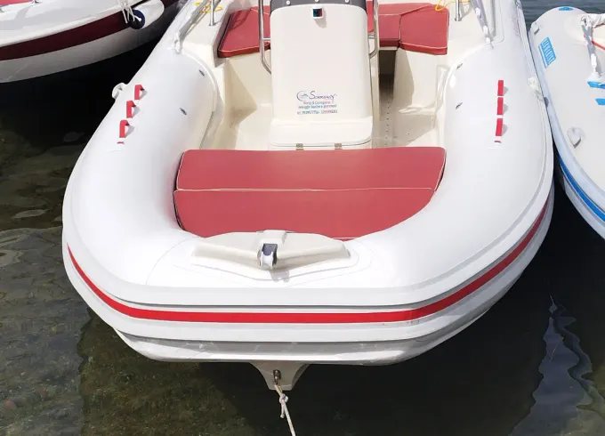 Ribmarine 645 Whit bluetooth fresh water and shadow
