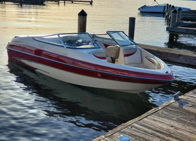 Fast and Fun 21' Glastron on Lake Union/Lake Washington - WEEKDAY SPECIALS!!