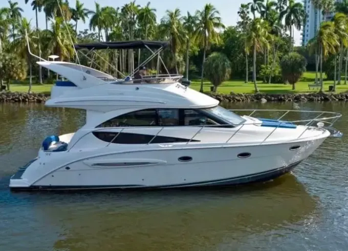 Enjoy Miami in 38ft Meridian!