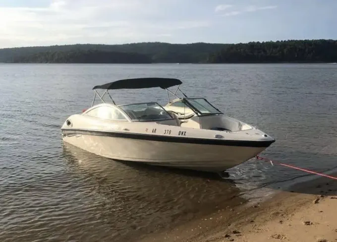 Celebrity 20' bow rider in Kenosha