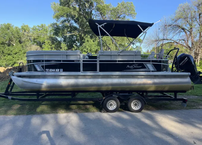 2022 Sunchaser Tritoon Lake Lewisville