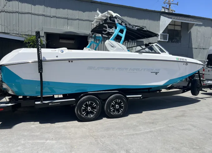 G25 Super Air Nautique for Jenkison Lake $ 350 per hour