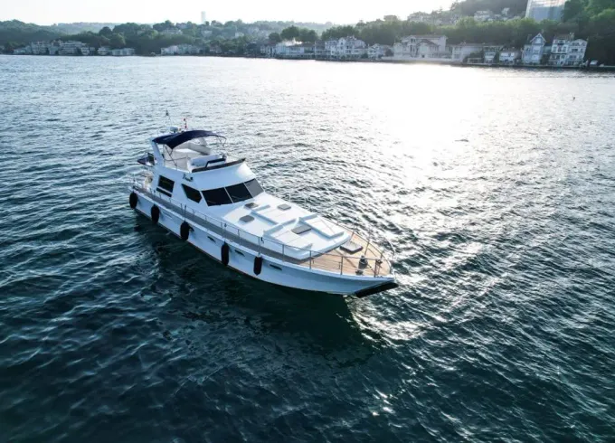 58ft Luxury Custom Made Yacht Istanbul Bosphorus Tours for Up to 12 Guests