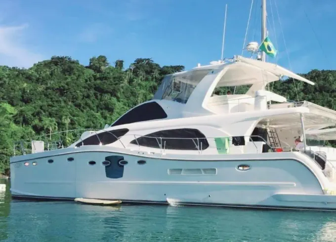 64ft Power Catamaran Rental in Paraty, Brazil