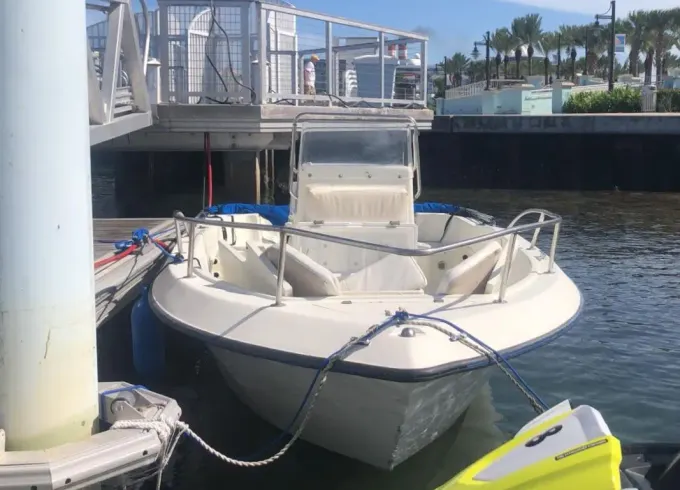 Sea Boss 21ft Center Console Rental in Riviera Beach, Florida