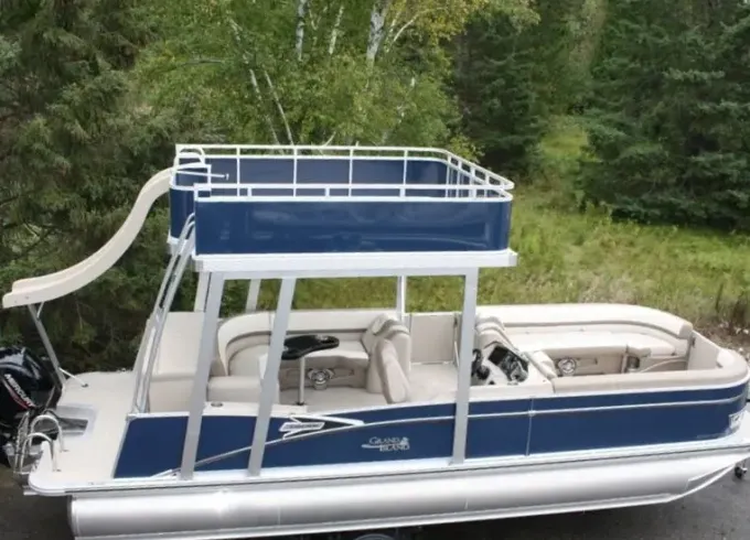 2025 Tahoe Funship Upperdeck Slide Tritoon