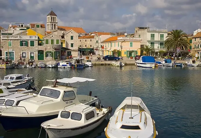 Drive the ZAR Formenti 75 Rigid Inflatable Boat in Tribunj