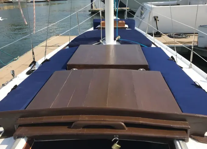 Sailing Charter On 35' Ericson Sloop In Puerto Vallarta, Mexico