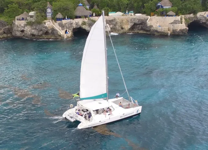 2.5hr Catamaran Experience Montego Bay