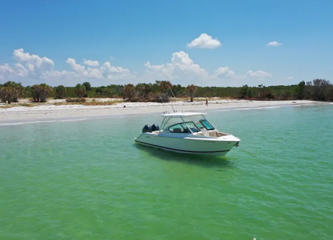 Hit the beaches and sandbars on the nicest boat | 27' Pursuit Dual CC