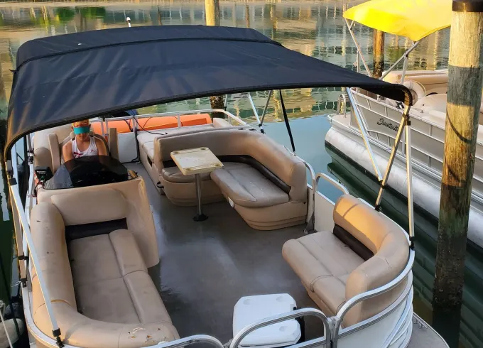2020 Sea Water Pontoon Boat Rental in Miami Beach, Florida