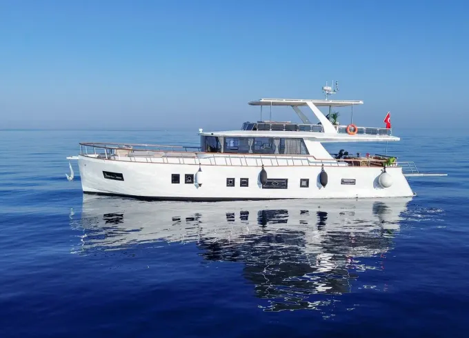 72ft Advantage Victory | Luxury Day Yacht Charter In Bodrum - 8 Guests Capacity