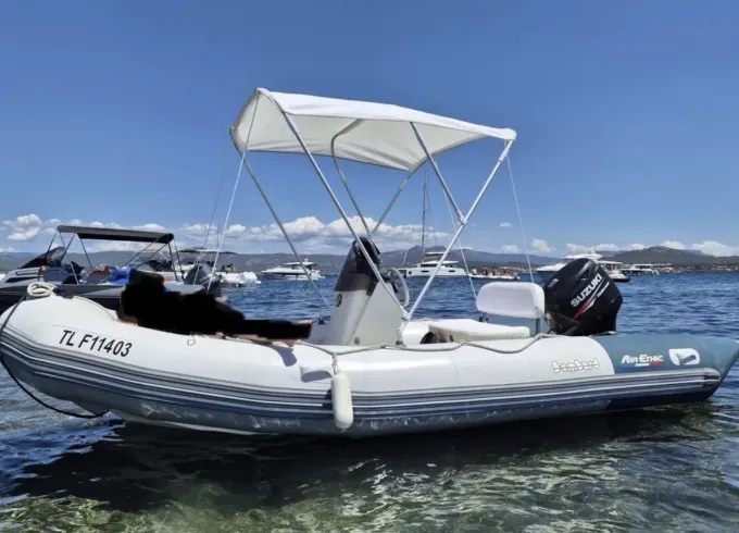Discover the Calanques of Marseille on a Beautiful RIB Bombard Air Ethic 500