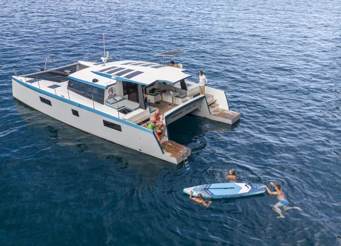 10 Hours Luxury Tours | From Funchal to Desertas Islands