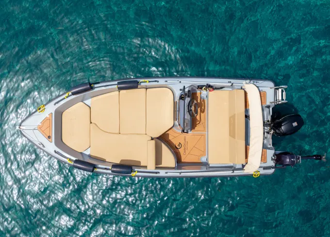 Boat rental- No license required