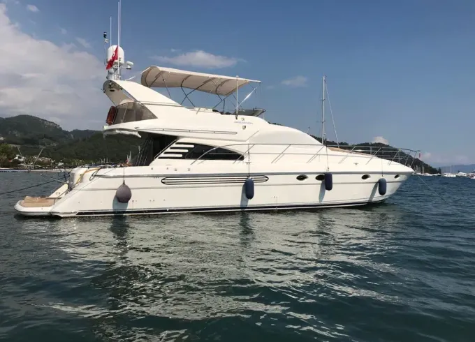 Fairline 59 Motor yacht with 6 people capacity in Gocek region