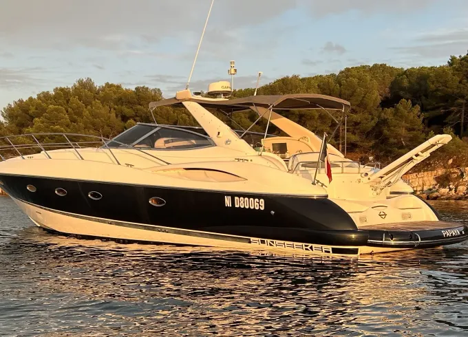 Stunning Sunseeker with Captain on French Riviera