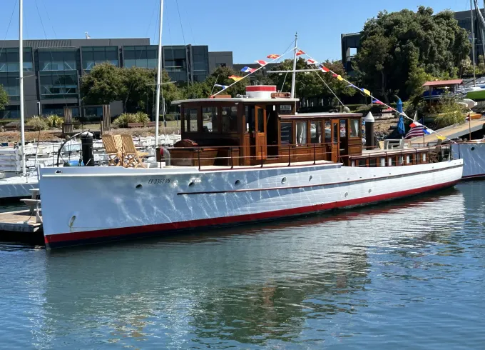 62ft Sausalito Vintage Yacht for Cruise in NJ