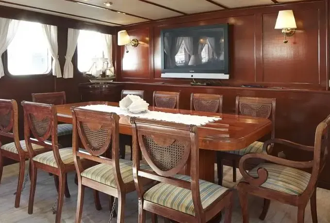 35 meters Sailing Ketch - Charter