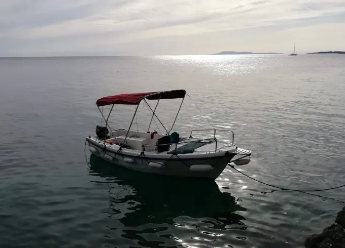 Enjoy the sea of Vela Luka, Croatia with Nautica 500