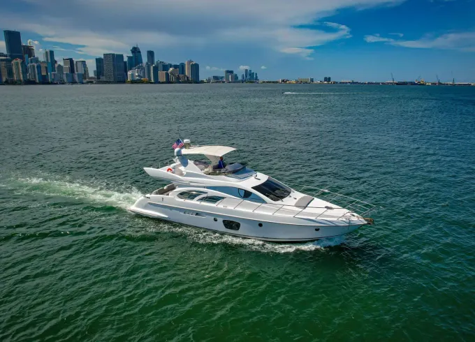 65 Azimut Mega Yacht - Luxury Amazing Yacht for 13 guests In Miami, Florida