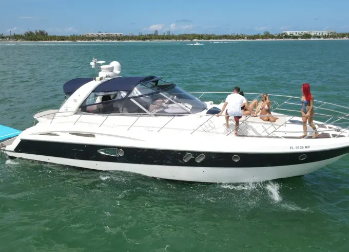 50' CRANCHI Yacht Charter in MIAMI! $200 OFF MON-FRI🌊