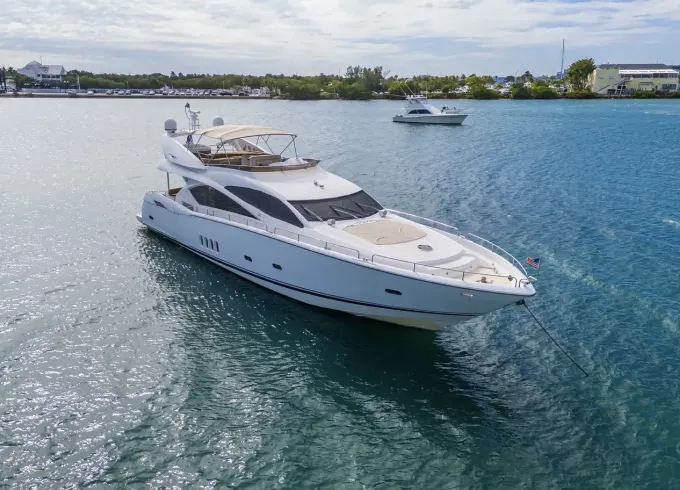 90' Sunseeker Fly Yacht with Jacuzzi