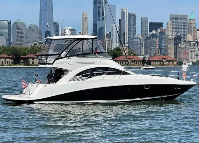 One & Only - 52 Foot Luxury SeaRay Yacht, Brooklyn Bridge Park!