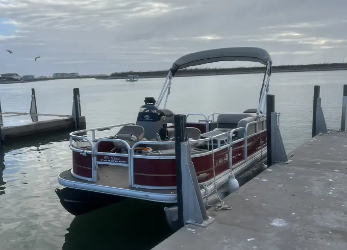 2023 Sun tracker Pontoon 8 seater 2023 Pontoon Boat (Seats 8)  Padre Island Dr,