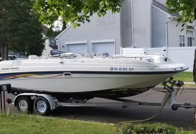 Bayliner Deck Boat Rental at Lake wallenpaupack!