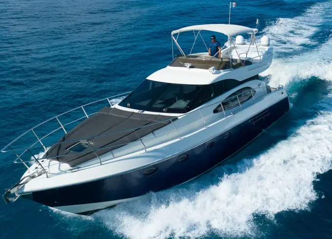 50' Azimut All-Inclusive Yacht Charter in Playa del Carmen.