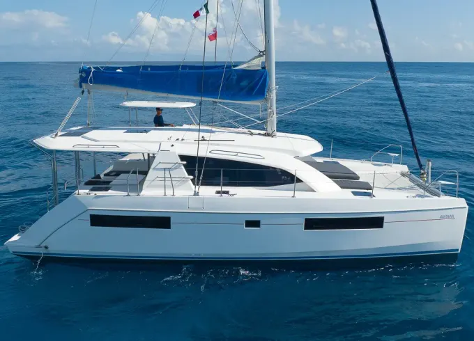 40' Leopard Luxury Catamaran All-Inclusive Charter in Riviera Maya.